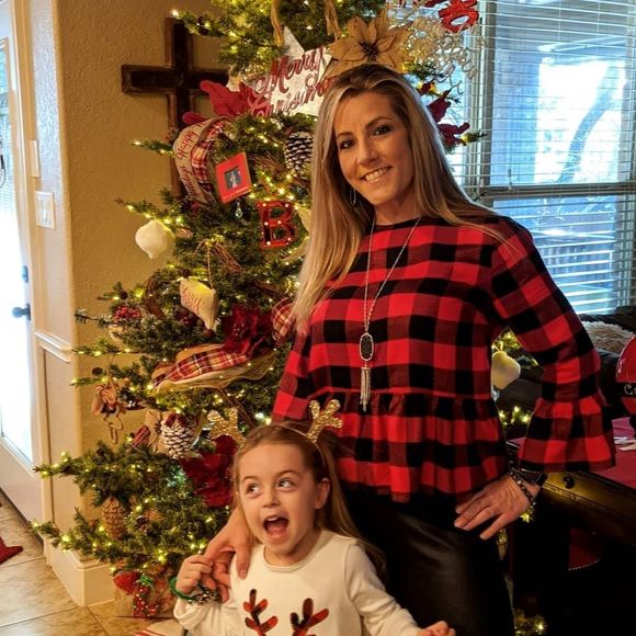 Meet your Posher, Michelle - Picture 1 of 1